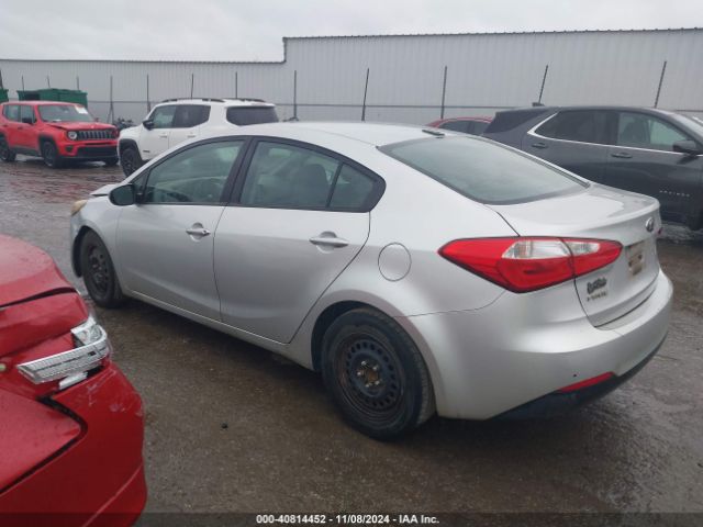 Photo 2 VIN: KNAFK4A61F5259913 - KIA FORTE 