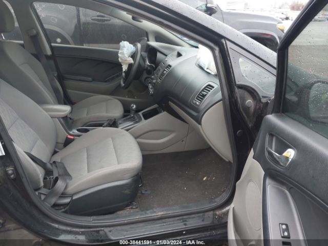 Photo 4 VIN: KNAFK4A61F5314327 - KIA FORTE 