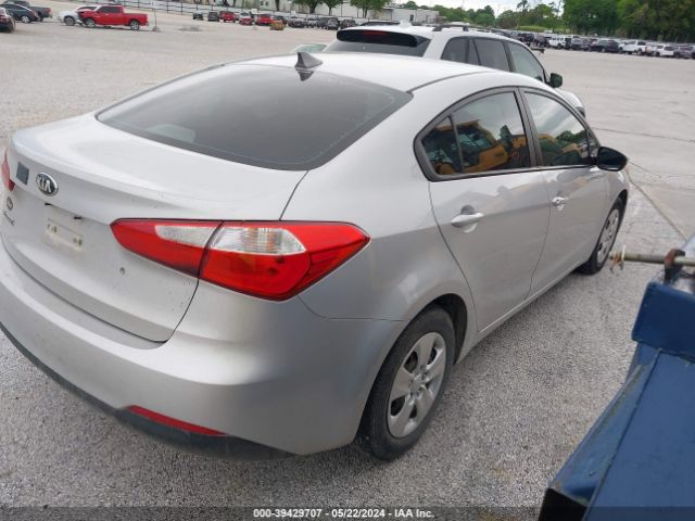 Photo 3 VIN: KNAFK4A61F5342077 - KIA FORTE 