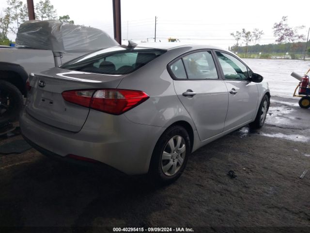 Photo 3 VIN: KNAFK4A61F5403346 - KIA FORTE 