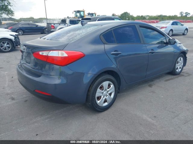 Photo 3 VIN: KNAFK4A61G5458347 - KIA FORTE 