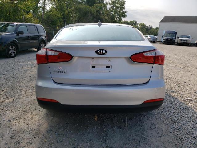 Photo 5 VIN: KNAFK4A61G5466870 - KIA FORTE LX 