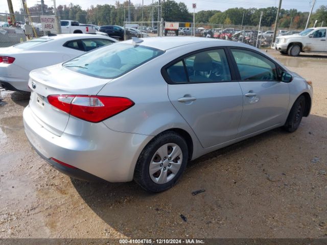 Photo 3 VIN: KNAFK4A61G5487105 - KIA FORTE 