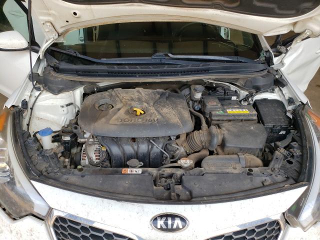 Photo 6 VIN: KNAFK4A61G5496581 - KIA FORTE LX 