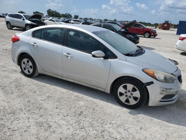 Photo 3 VIN: KNAFK4A61G5518871 - KIA FORTE 