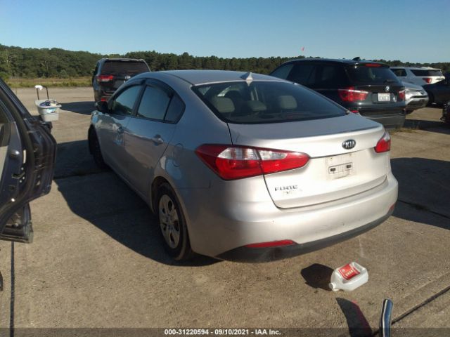 Photo 2 VIN: KNAFK4A61G5539798 - KIA FORTE 