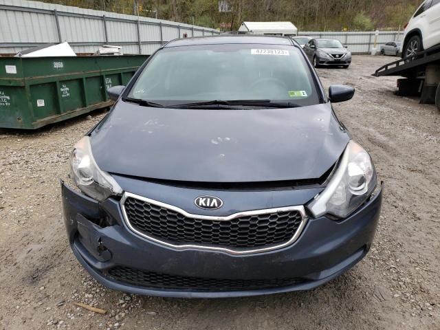 Photo 4 VIN: KNAFK4A61G5589097 - KIA FORTE LX 