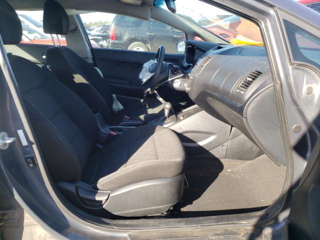 Photo 4 VIN: KNAFK4A61G5605217 - KIA FORTE LX 