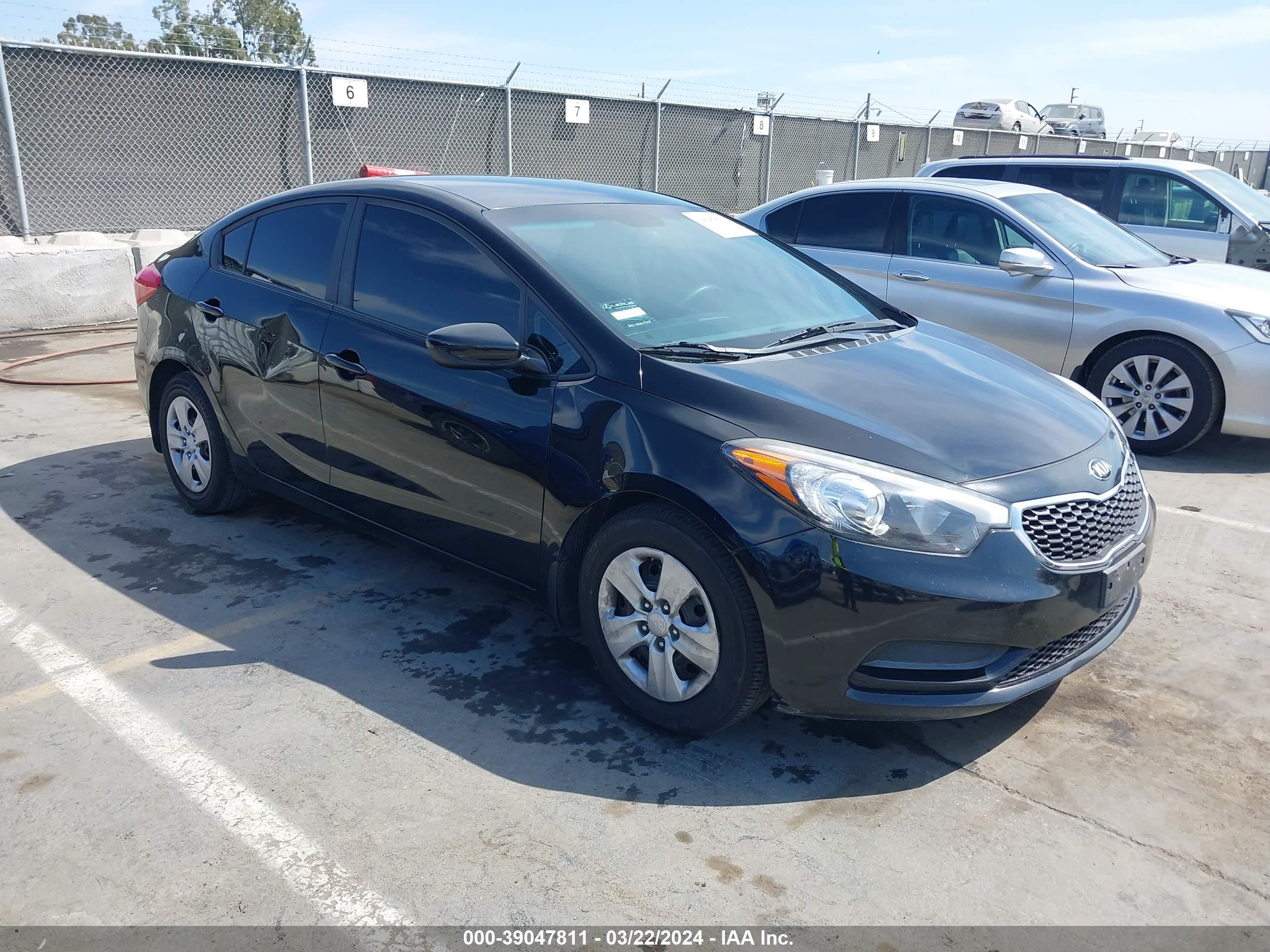 Photo 0 VIN: KNAFK4A61G5619747 - KIA FORTE 