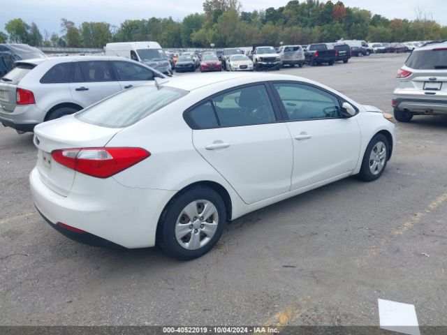 Photo 3 VIN: KNAFK4A61G5621319 - KIA FORTE 