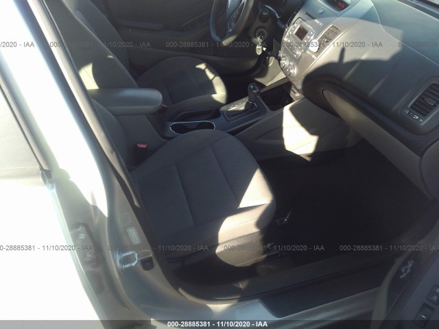 Photo 4 VIN: KNAFK4A62E5055460 - KIA FORTE 