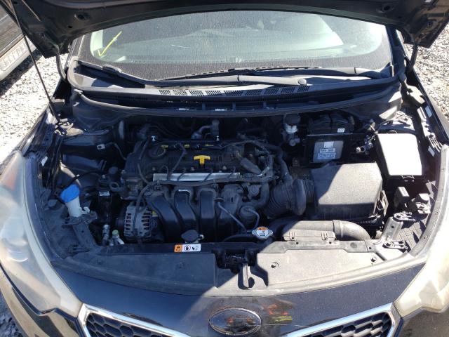 Photo 6 VIN: KNAFK4A62E5057726 - KIA FORTE LX 