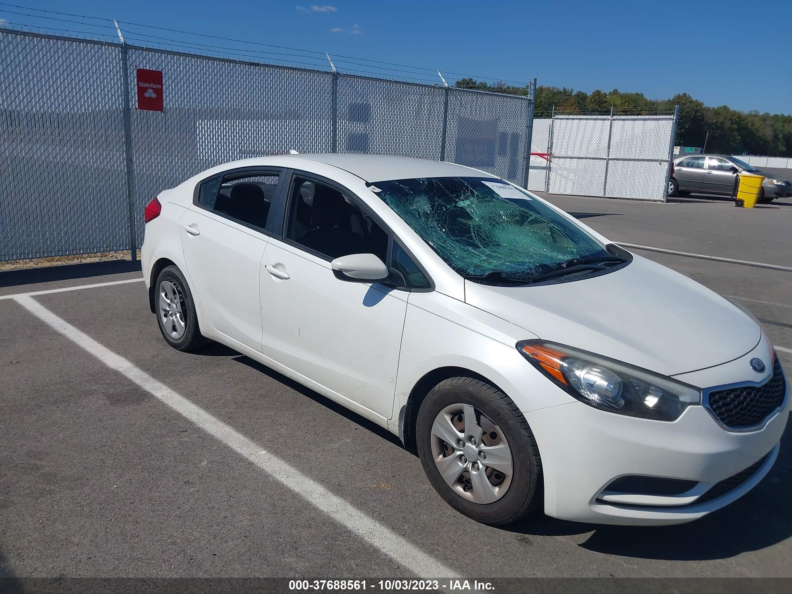 Photo 5 VIN: KNAFK4A62E5072209 - KIA FORTE 