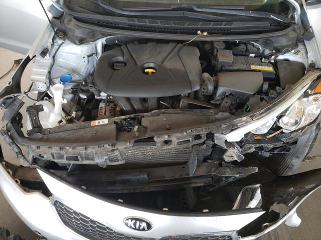 Photo 6 VIN: KNAFK4A62E5113485 - KIA FORTE LX 