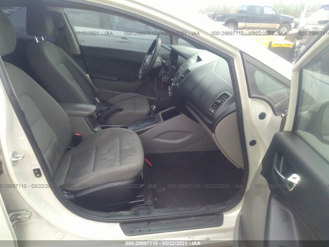 Photo 4 VIN: KNAFK4A62E5190521 - KIA FORTE 