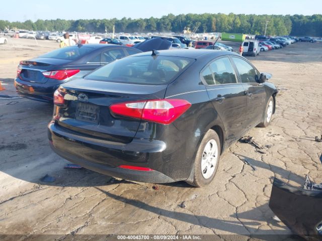 Photo 3 VIN: KNAFK4A62F5296274 - KIA FORTE 