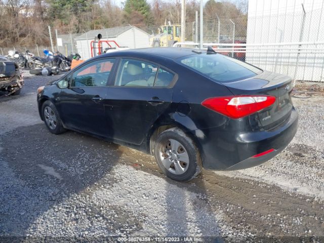 Photo 2 VIN: KNAFK4A62F5317334 - KIA FORTE 