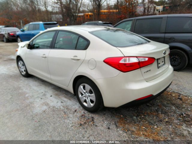 Photo 2 VIN: KNAFK4A62F5337549 - KIA FORTE 