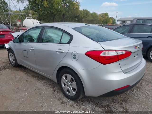 Photo 2 VIN: KNAFK4A62F5405851 - KIA FORTE 