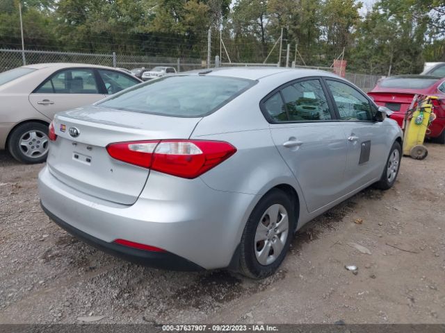 Photo 3 VIN: KNAFK4A62F5405851 - KIA FORTE 