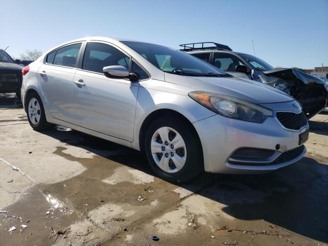 Photo 3 VIN: KNAFK4A62F5408037 - KIA FORTE 