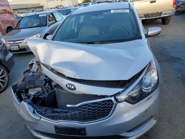 Photo 4 VIN: KNAFK4A62F5410208 - KIA FORTE LX 