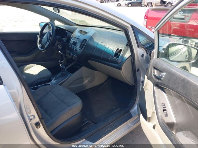 Photo 4 VIN: KNAFK4A62F5436257 - KIA FORTE 