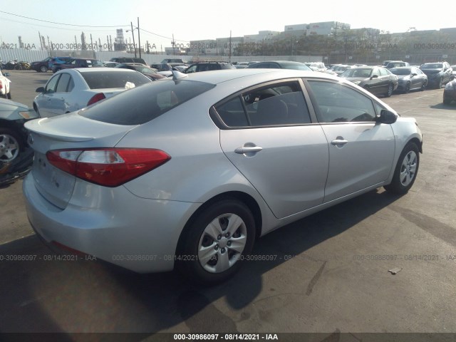 Photo 3 VIN: KNAFK4A62G5463914 - KIA FORTE 