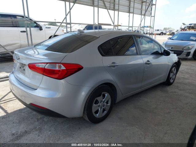 Photo 3 VIN: KNAFK4A62G5487243 - KIA FORTE 