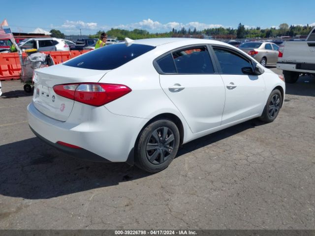 Photo 3 VIN: KNAFK4A62G5507748 - KIA FORTE 