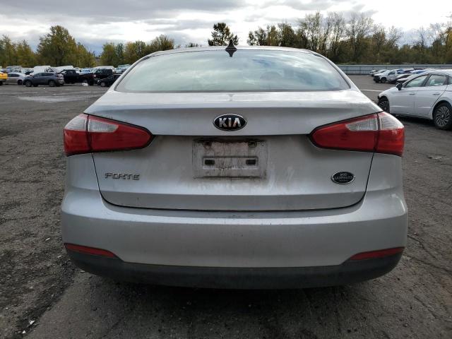 Photo 5 VIN: KNAFK4A62G5515641 - KIA FORTE LX 