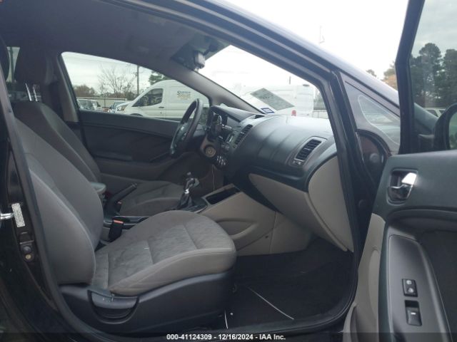 Photo 4 VIN: KNAFK4A62G5542466 - KIA FORTE 
