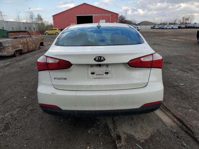 Photo 5 VIN: KNAFK4A63F5268693 - KIA FORTE LX 