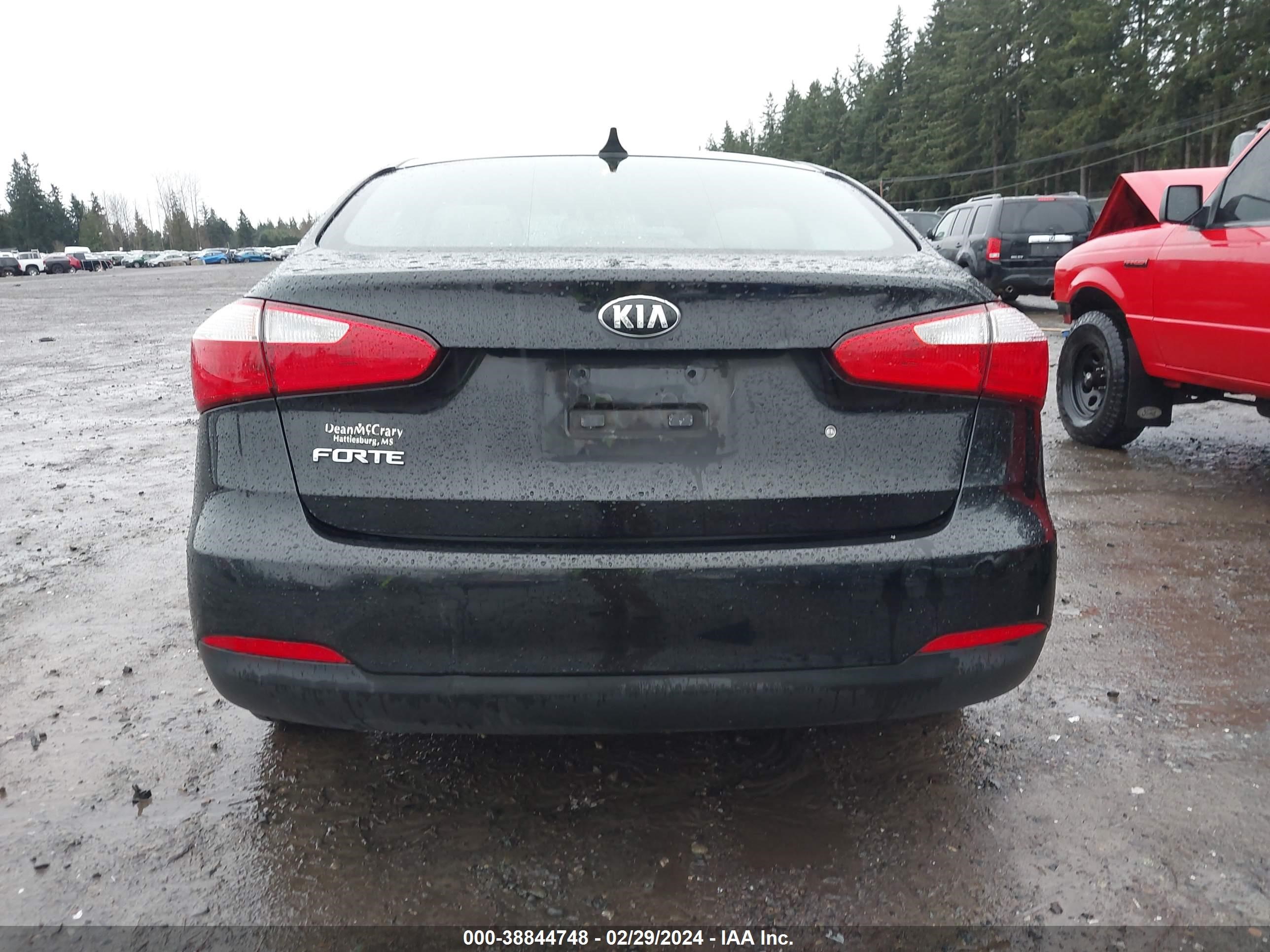 Photo 16 VIN: KNAFK4A63F5299619 - KIA FORTE 