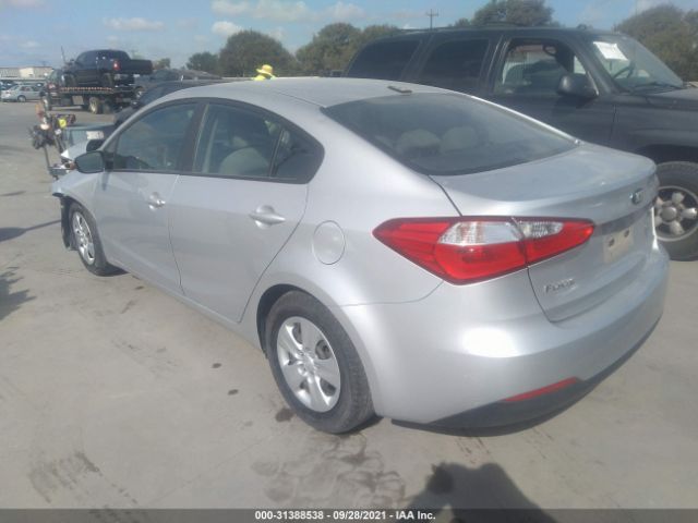 Photo 2 VIN: KNAFK4A63F5329878 - KIA FORTE 