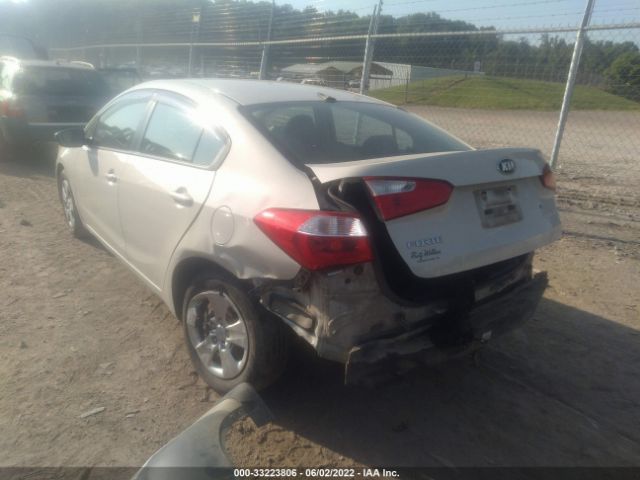 Photo 2 VIN: KNAFK4A63F5340458 - KIA FORTE 