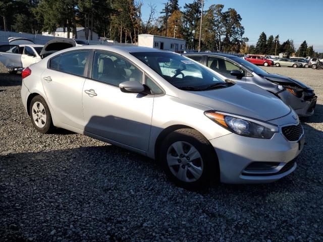 Photo 3 VIN: KNAFK4A63F5348074 - KIA FORTE LX 