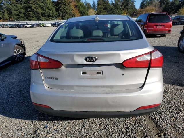 Photo 5 VIN: KNAFK4A63F5348074 - KIA FORTE LX 