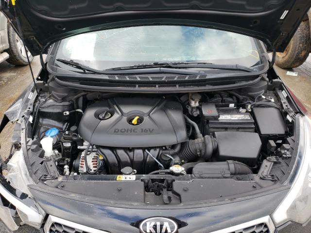 Photo 6 VIN: KNAFK4A63F5388476 - KIA FORTE LX 