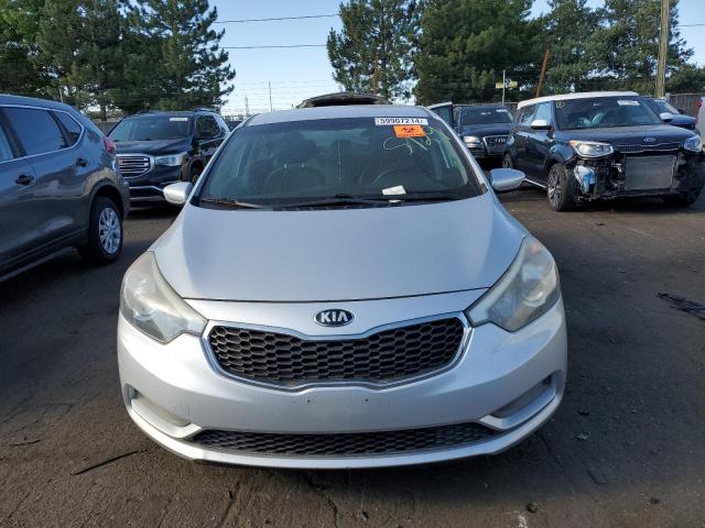 Photo 4 VIN: KNAFK4A63F5412162 - KIA FORTE 