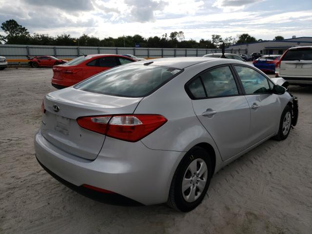 Photo 3 VIN: KNAFK4A63F5428586 - KIA FORTE LX 