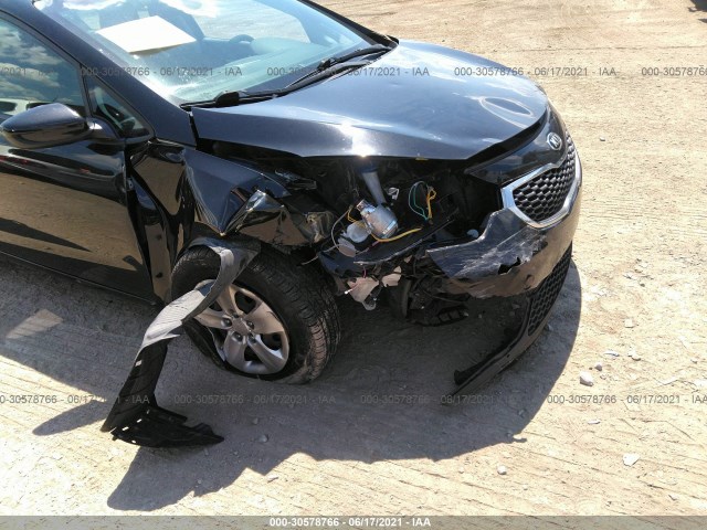 Photo 5 VIN: KNAFK4A63G5466269 - KIA FORTE 