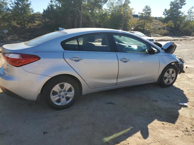 Photo 2 VIN: KNAFK4A63G5469463 - KIA FORTE LX 