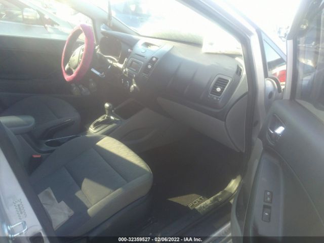 Photo 4 VIN: KNAFK4A63G5515681 - KIA FORTE 