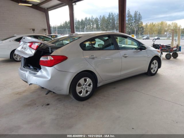 Photo 3 VIN: KNAFK4A63G5554478 - KIA FORTE 