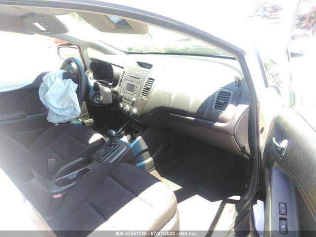 Photo 4 VIN: KNAFK4A63G5574665 - KIA FORTE 