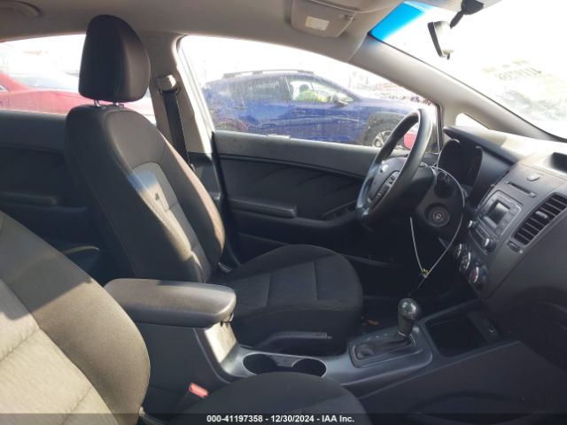 Photo 4 VIN: KNAFK4A63G5587593 - KIA FORTE 