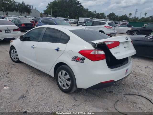 Photo 2 VIN: KNAFK4A63G5606286 - KIA FORTE 