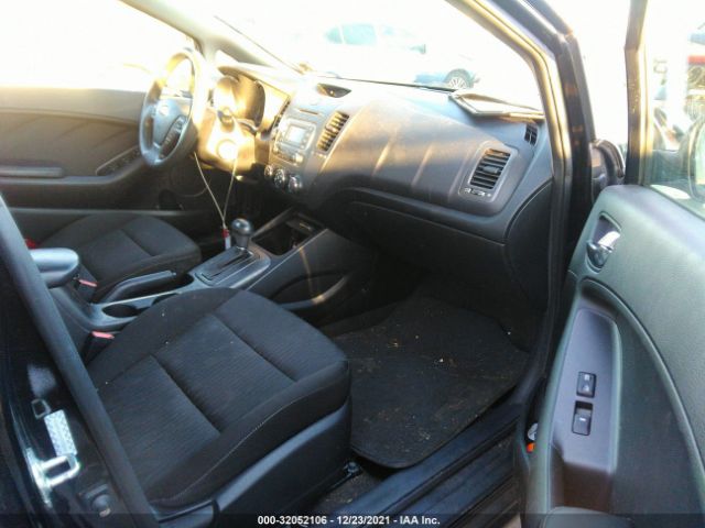 Photo 4 VIN: KNAFK4A64E5129980 - KIA FORTE 