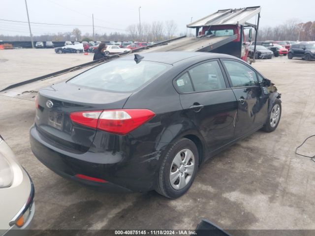 Photo 3 VIN: KNAFK4A64F5272087 - KIA FORTE 